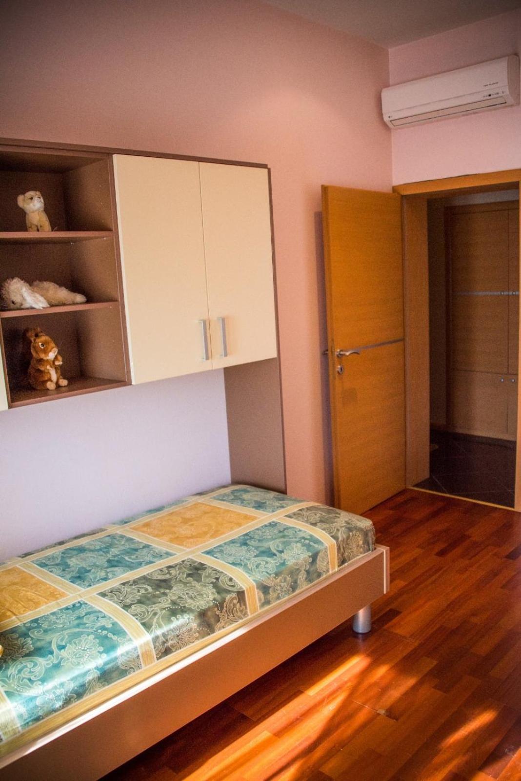 Hotel Barbaric Меджугорье Экстерьер фото