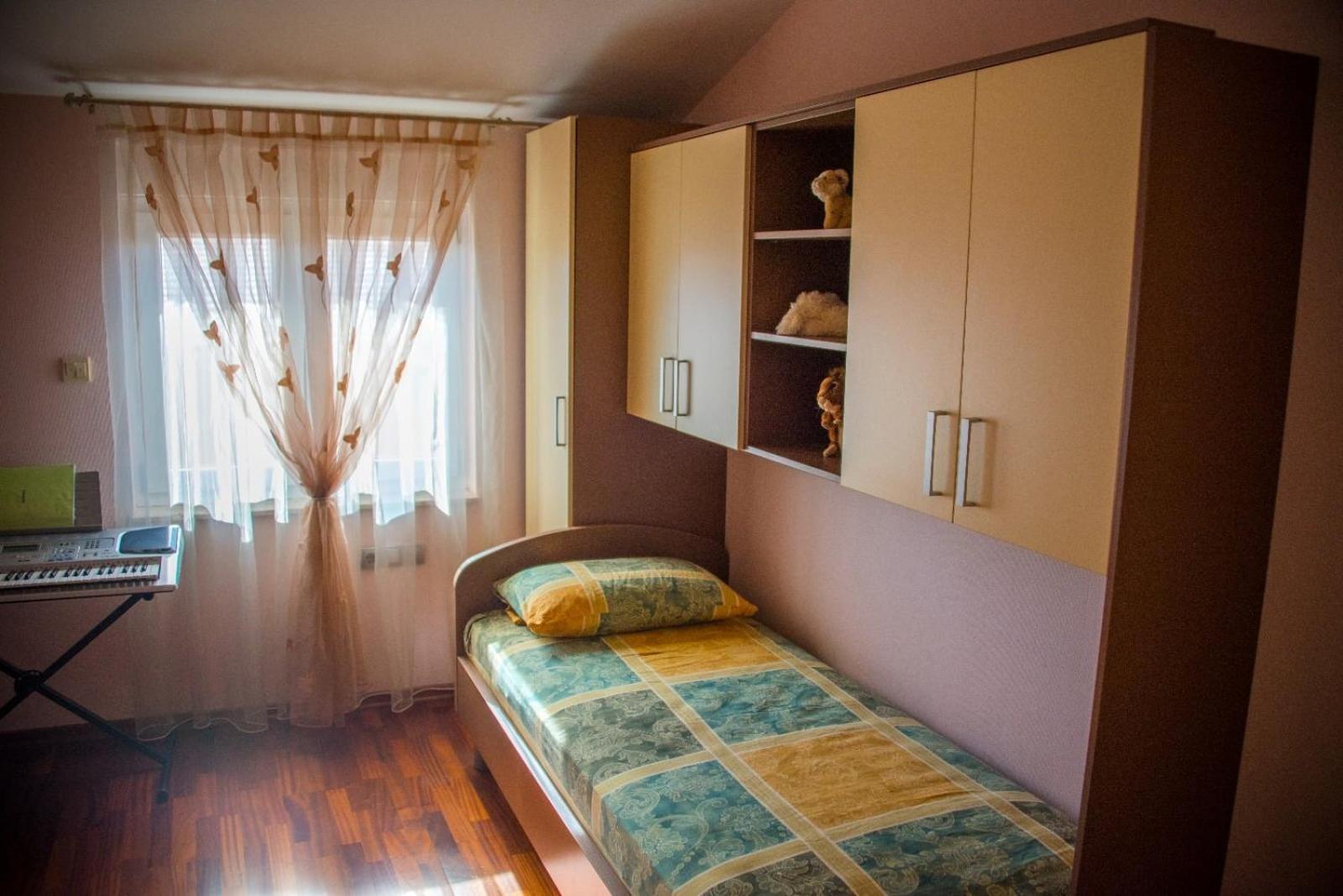 Hotel Barbaric Меджугорье Экстерьер фото
