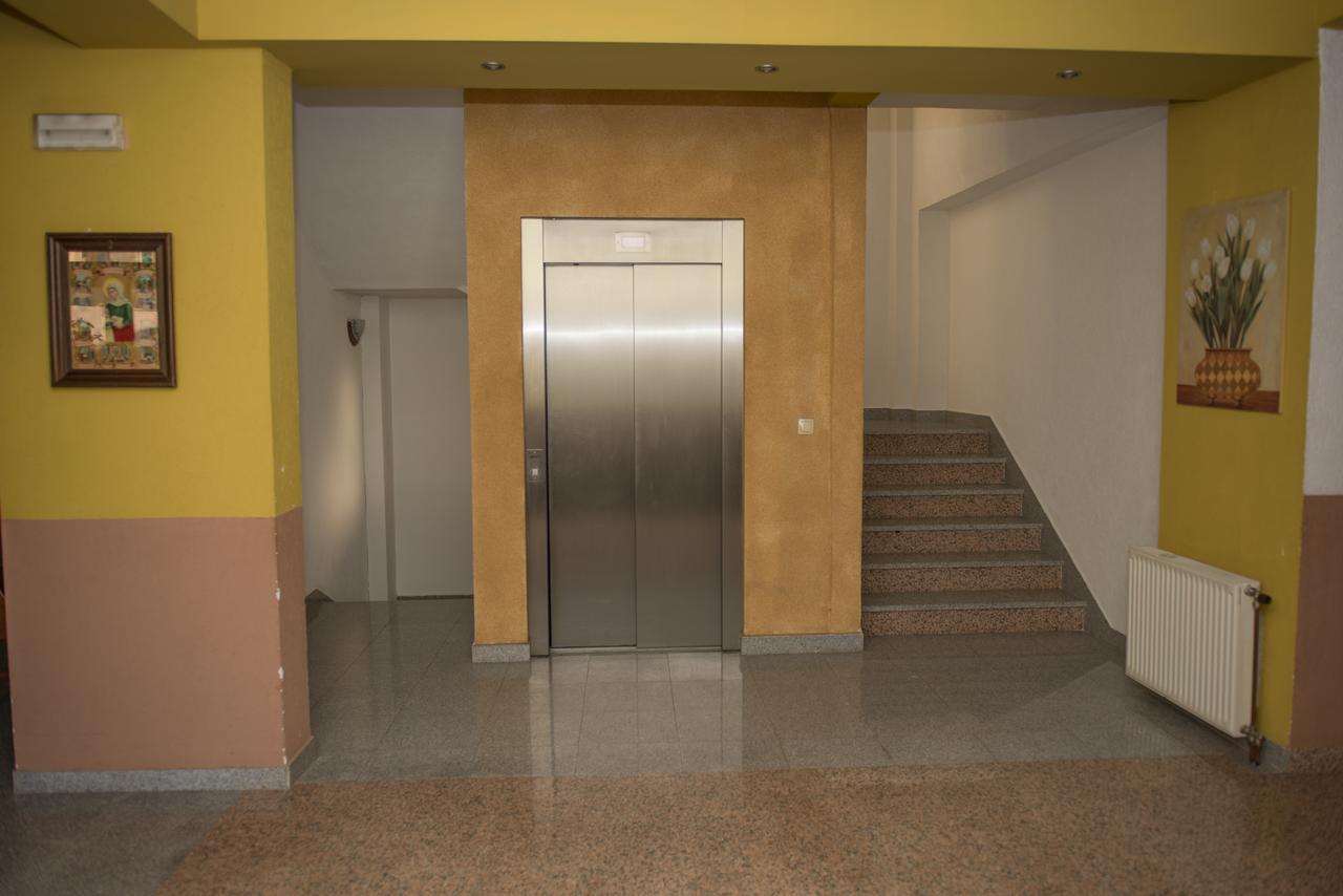 Hotel Barbaric Меджугорье Экстерьер фото